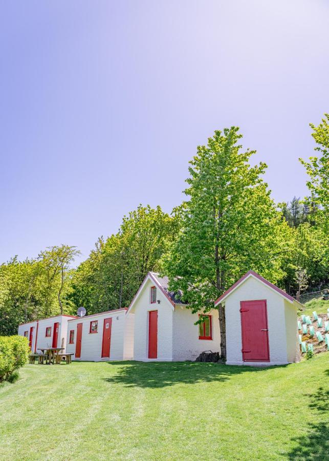 特卡波湖 Mount Cook Station Huts酒店 外观 照片